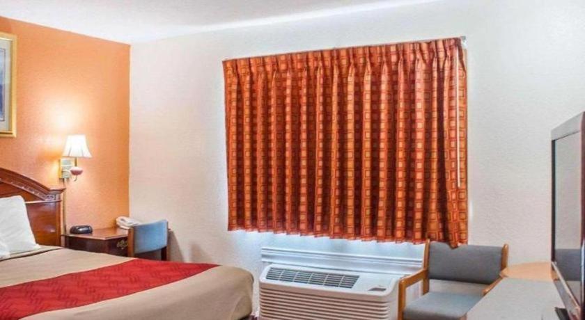 Econo Lodge Cuba I-86 מראה חיצוני תמונה